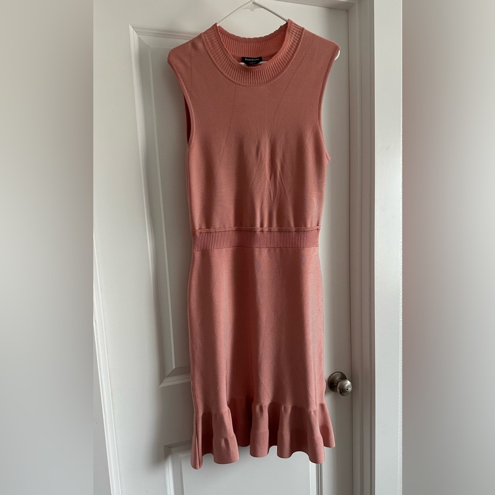 bebe Sleeveless Rose Midi Dress